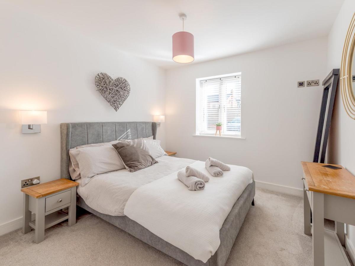 Pass The Keys Contemporary Apartment With Secure Parking Shrewsbury Zewnętrze zdjęcie