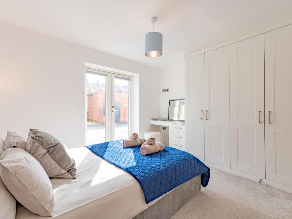 Pass The Keys Contemporary Apartment With Secure Parking Shrewsbury Zewnętrze zdjęcie
