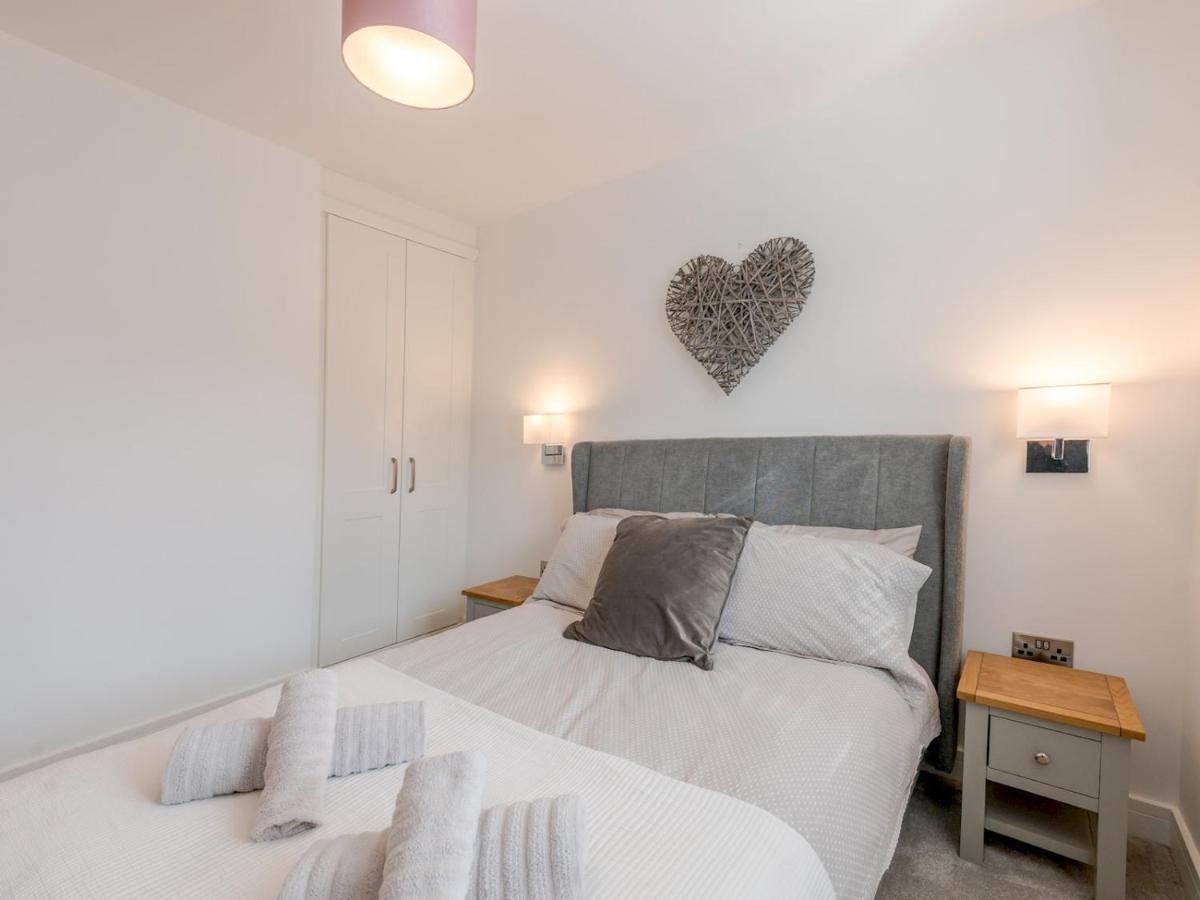 Pass The Keys Contemporary Apartment With Secure Parking Shrewsbury Zewnętrze zdjęcie